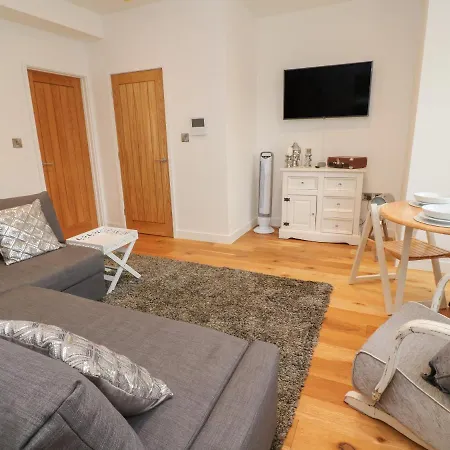 Apartment 1 River View Looe